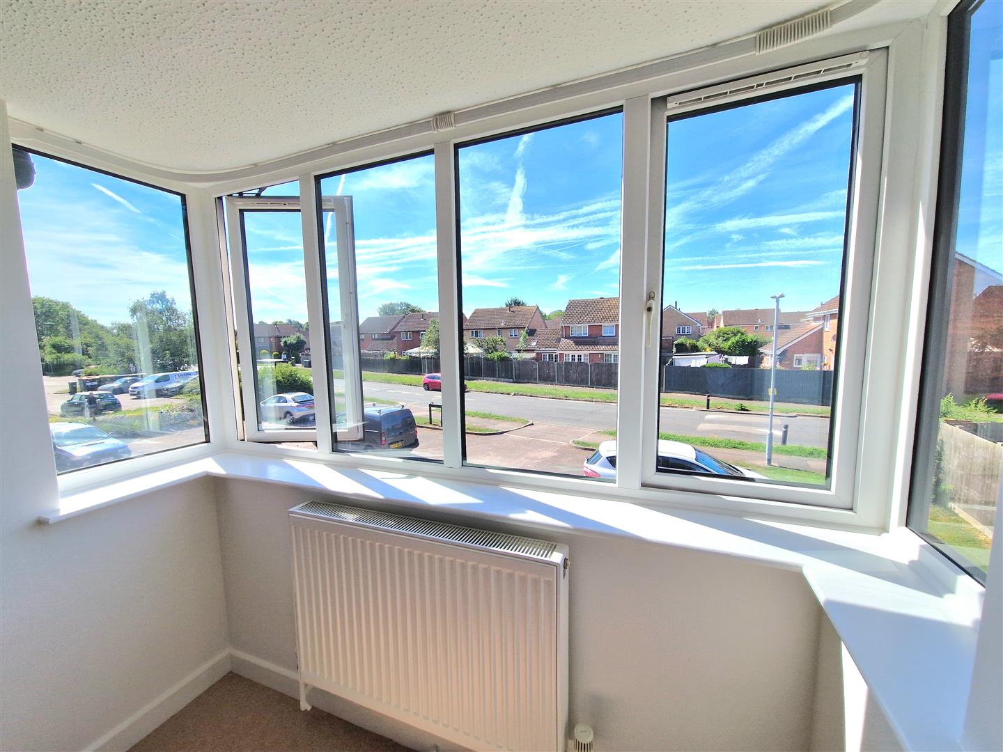 1 bed property in 198 Hillgrounds Road, Beds